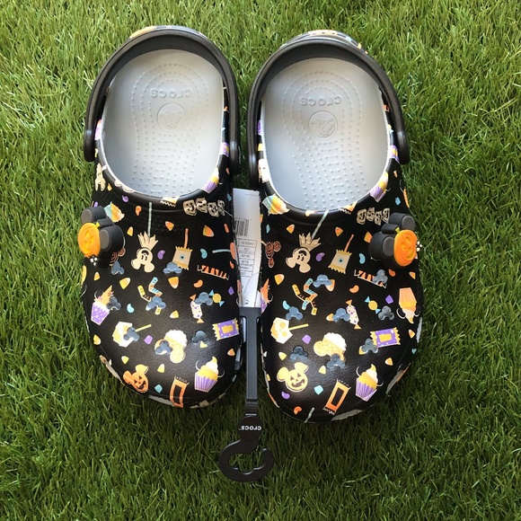disney halloween crocs